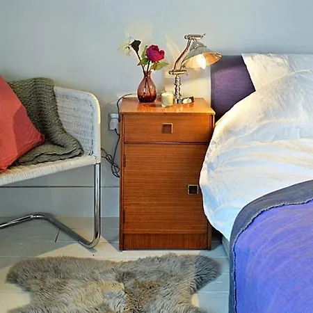 Royal Parade Apartment *
